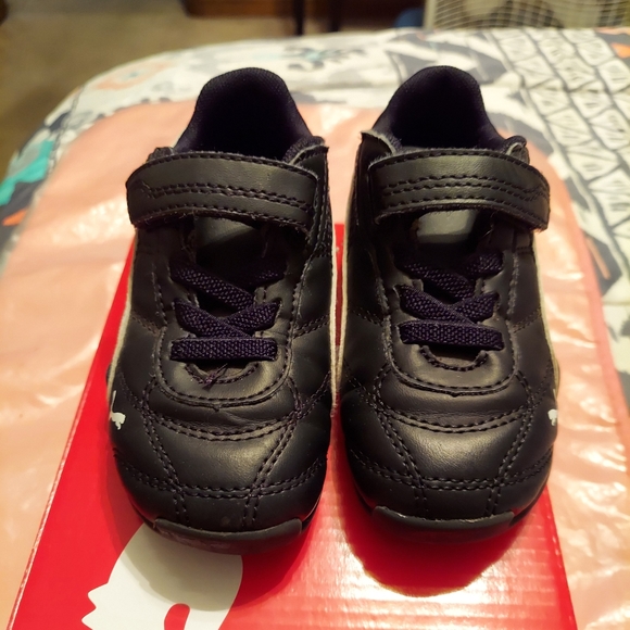 PUMA - Picture 1 of 5